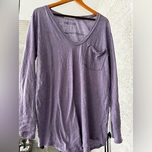 Free People. Long sleeve tissue tee in lavender. Size L